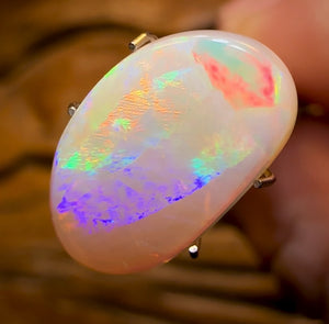 3.85cts - Top South Australian White Opal