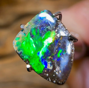 1.85cts - Queensland Boulder Opal from Winton - Opal Whisperers
