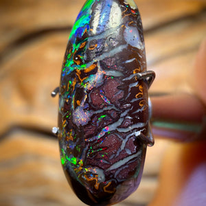 5.6cts - Tribal Yowah Nut Opal. Australian Opal Electric!