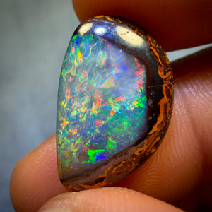 Opal Whisperer’s SET IN STONE INVESTMENT – 105.2ct – TOP Yowah Nut Kristallmittel-Opal-Trio. Vorgestellt bei „Outback Opal Hunters“!