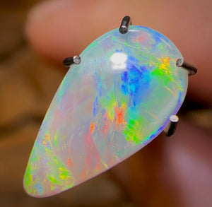 1.1cts - Lightning Ridge Light Opal - Opal Whisperers