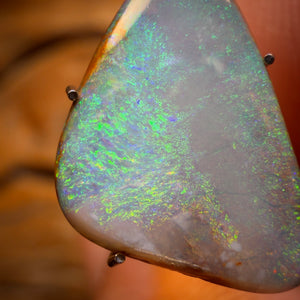 4.2cts - Queensland Boulder Seam Opal from Winton