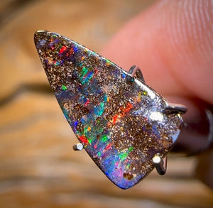 Auction Fall-Through = Your Gain! 🔥 Now More Than 50% Off RRP 🚨 2.1cts - Queensland Boulder Seam Opal Red Fire Multi