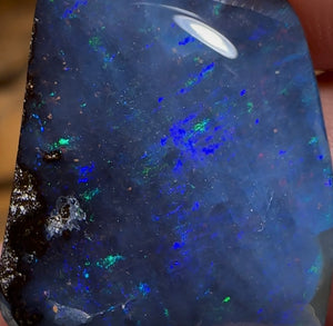 15.1cts - Queensland Boulder Seam Opal - Opal Whisperers