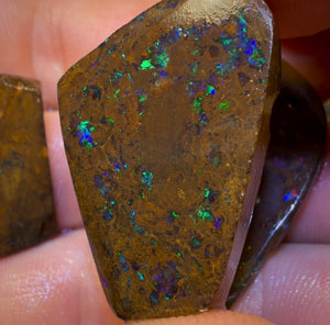 🔒76,1 ct – 3x Queensland Boulder Opal Rubs. Bubble Band