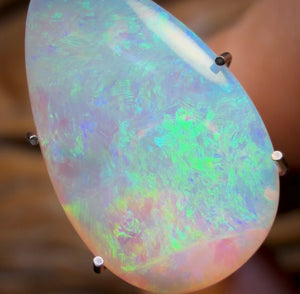 2.8cts - Lightning Ridge Crystal Opal
