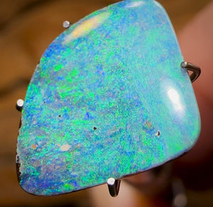 3.65cts - Queensland Boulder Seam Opal, Scandinavian AsKA Ice Blue