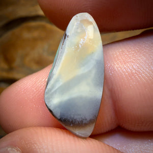 Top Wildcard Rub! 5.5cts - Lightning Ridge Opal Rub