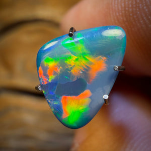 1.8cts - Wow Fire Fly Australian Boulder Opal Doublet