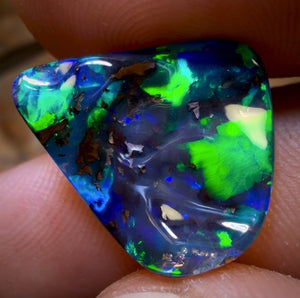 10.45cts - Wow BANGER GEM Brightest Queensland Boulder Seam Opal