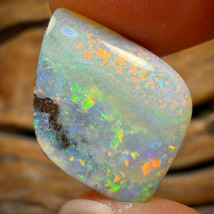 10.1cts - NICE GEM Australian Boulder Seam Opal