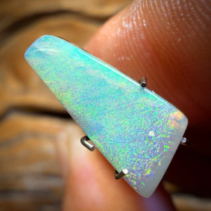🔨 AUCTION 🔨 2.3cts - Queensland Boulder Seam Opal. RECUTTER’S DELIGHT