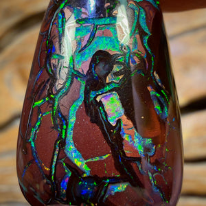 53.9cts - Top Electric Tribal Queensland Boulder Opal