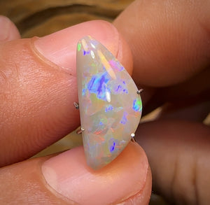 2.9cts - Lightning Ridge Dark Opal