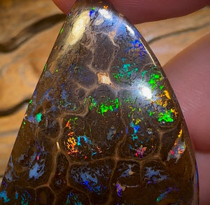(Must price at $6k as was quoted to christiane) 119.9cts - TOP Reflective Bubble Band Opal from Winton - Opal Whisperers