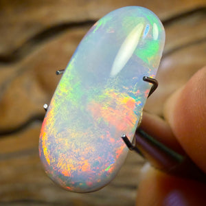3.9cts - “Fire Fly” Rare South Australian Crystal Opal from Mintabie