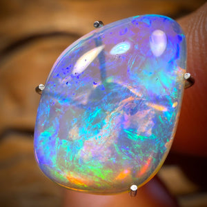 3.9cts - Gem Lightning Ridge Crystal Opal