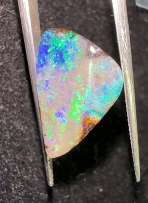 5.9 cts - Solid Queensland Boulder Opal. - Opal Whisperers