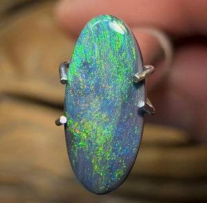 0.9cts - Solid Lightning Ridge Black Opal - Opal Whisperers