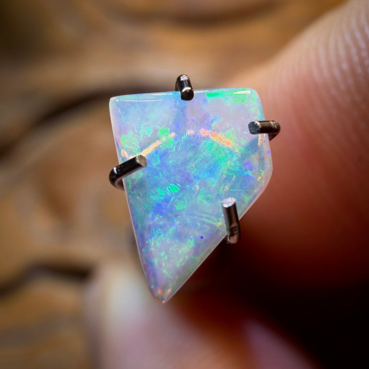 0.15cts - South Australian Crystal Opal