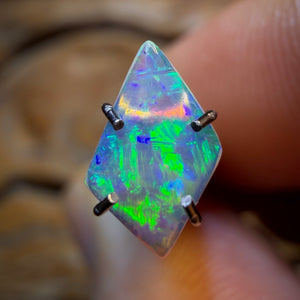 0.3cts - South Australian Crystal Opal