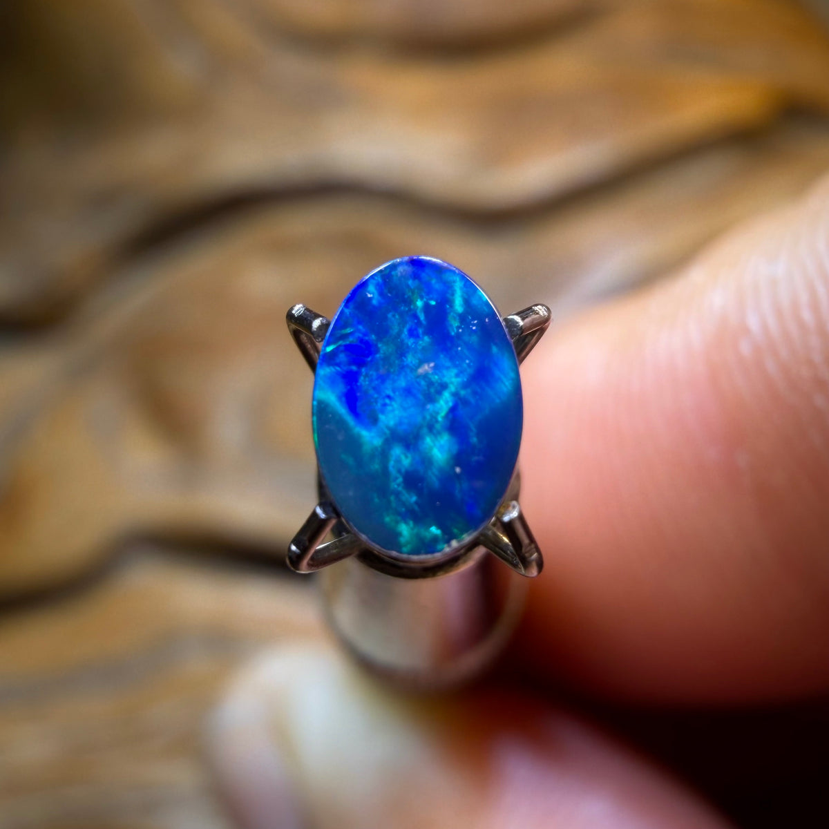 0.44cts - Australian Boulder Opal Doublet