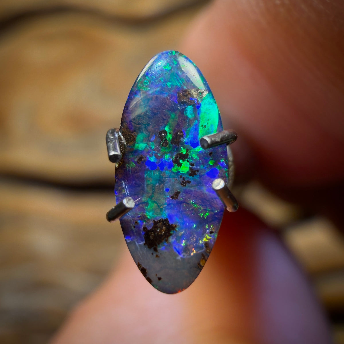 0.65cts - Australian Boulder Seam Opal