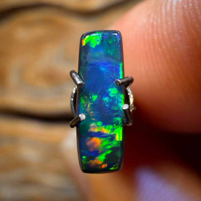 0.65cts - Lightning Ridge Opal Doublet