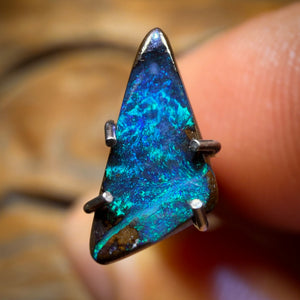 0.6cts - Australian Boulder Seam Opal from Queensland