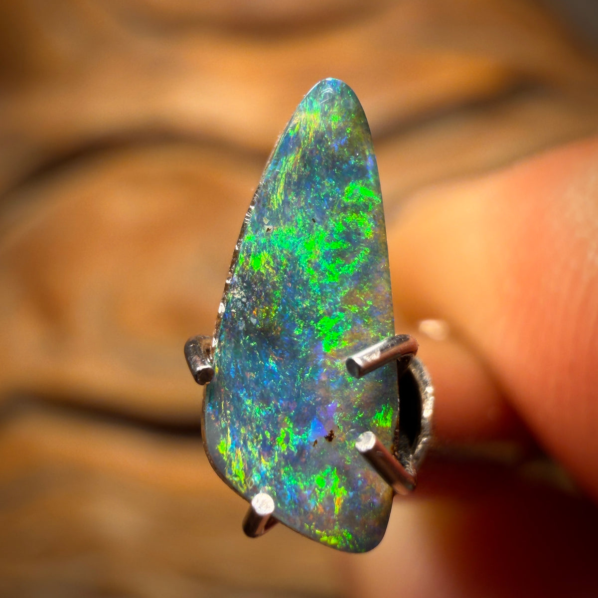 0.6cts - Queensland Boulder Seam Opal. Australian Opal
