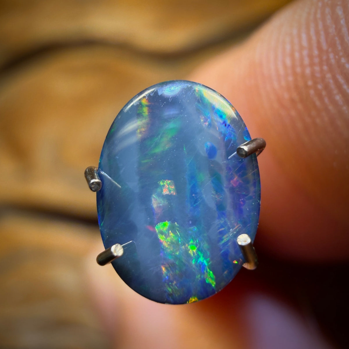 0.75cts - Australian Boulder Opal Doublet