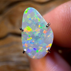 0.75cts - South Australian Crystal Opal from Andamooka
