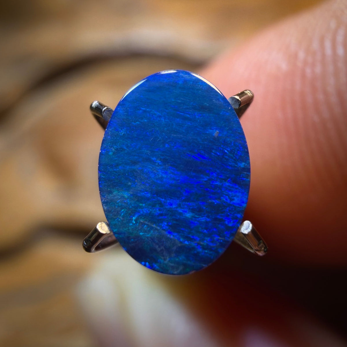 0.7cts - Australian Boulder Opal Doublet