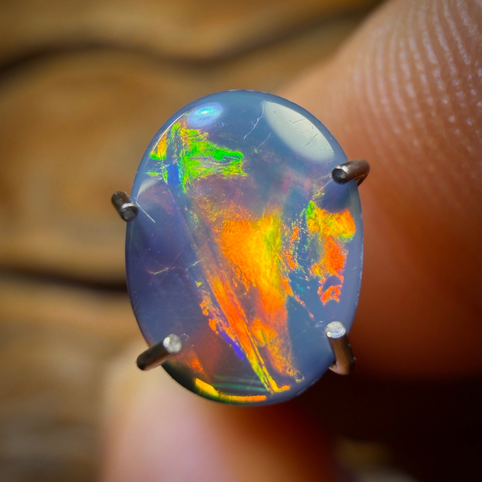 0.7cts - Australian Boulder Opal Doublet