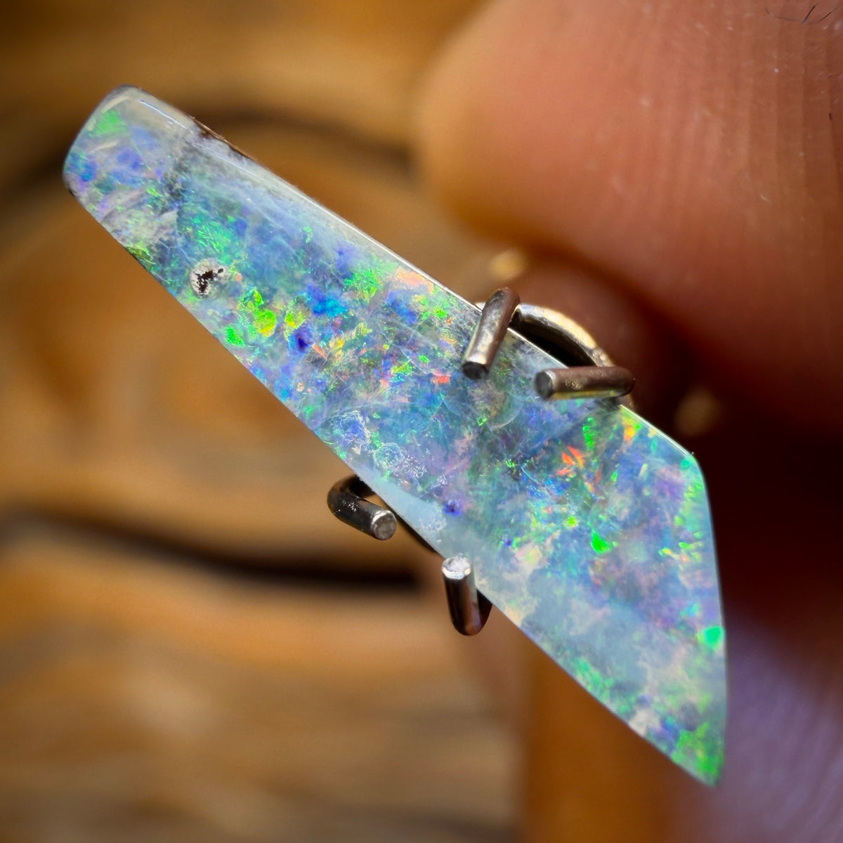 0.8cts - Queensland Boulder Seam Opal. Australian Opal