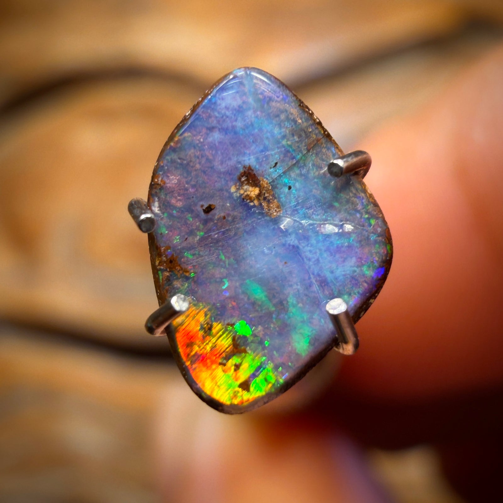 0.8cts - Queensland Boulder Seam Opal. Australian Opal