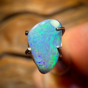 0.8cts - Queensland Boulder Seam Opal from Winton