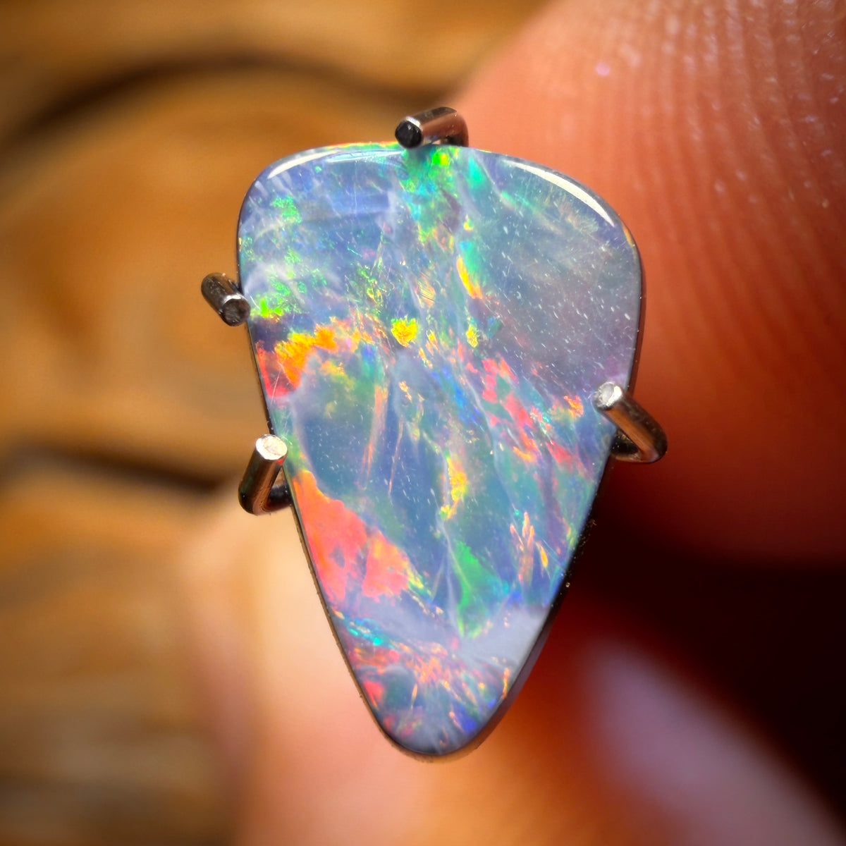 0.99cts - Lightning Ridge Opal Doublet