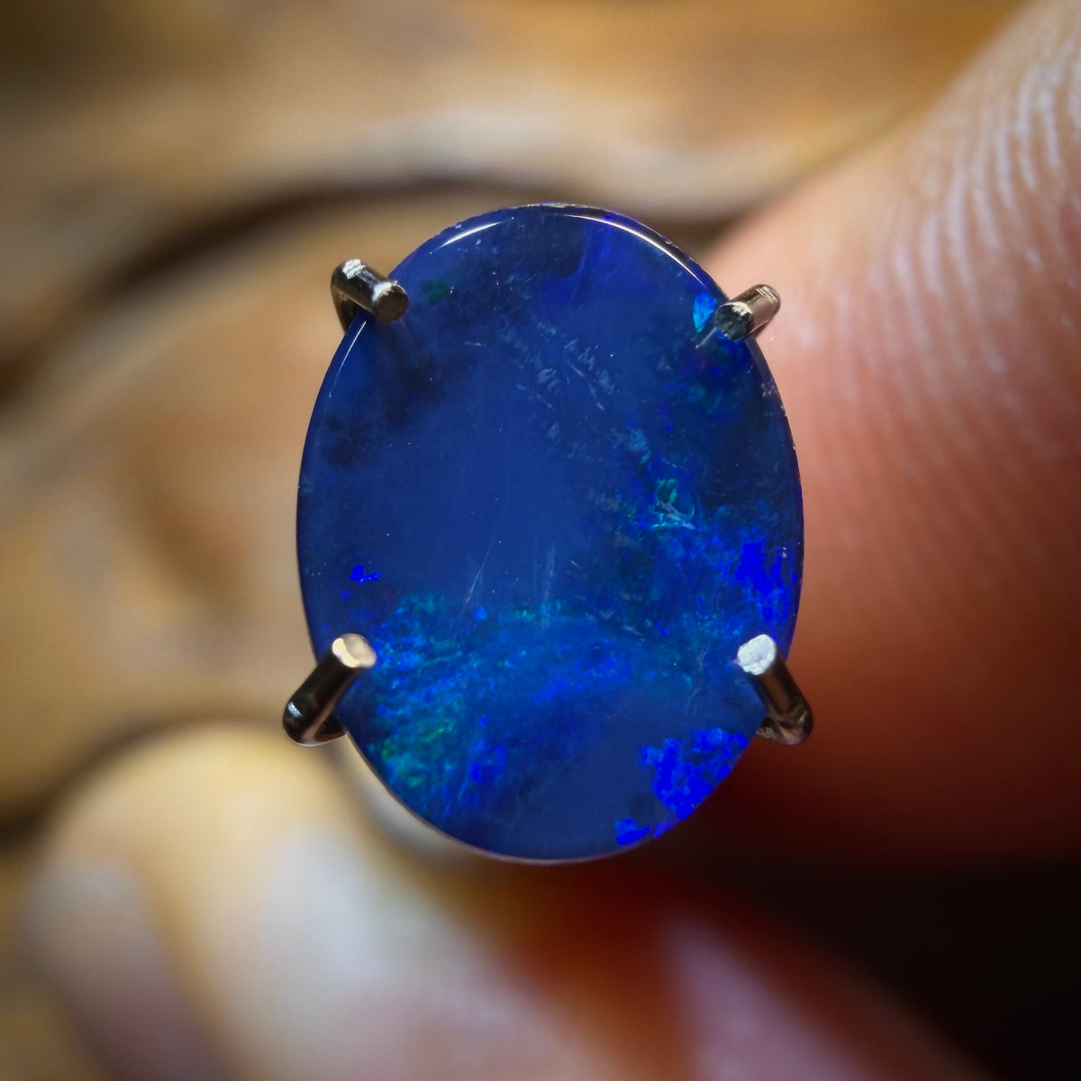 0.9cts - Australian Boulder Opal Doublet