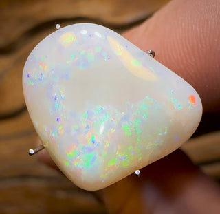 8,8 ct – Weißer Opal-Nugget aus Südaustralien im alten Stil, aus Coober Pedy