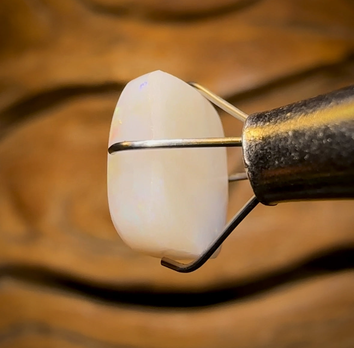 2.2cts - South Australian White Opal