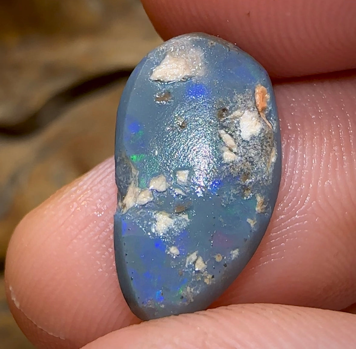 4.15cts - Lightning Ridge Black Opal Rub - Opal Whisperers