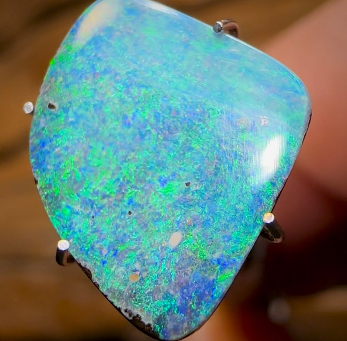 3.65cts - Queensland Boulder Seam Opal, Scandinavian AsKA Ice Blue