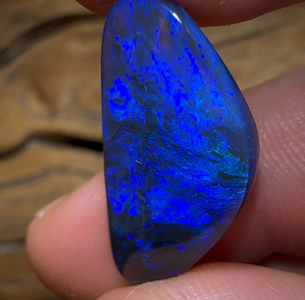 12.5cts - Big Australian Black Opal from Lightning Ridge, great value - Opal Whisperers