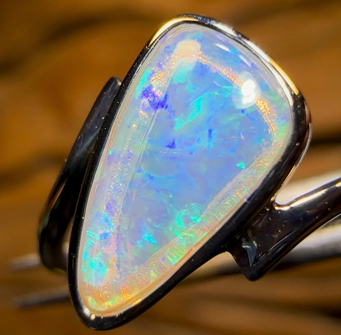14k White Gold - Solid South Australian Crystal Opal Ring