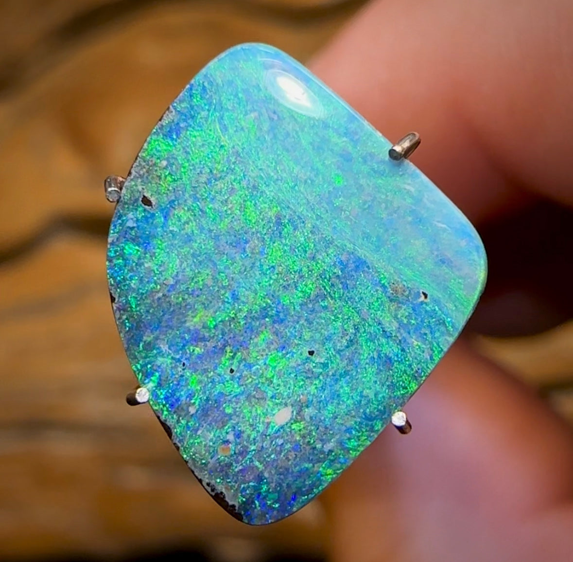 3.65cts - Queensland Boulder Seam Opal, Scandinavian AsKA Ice Blue