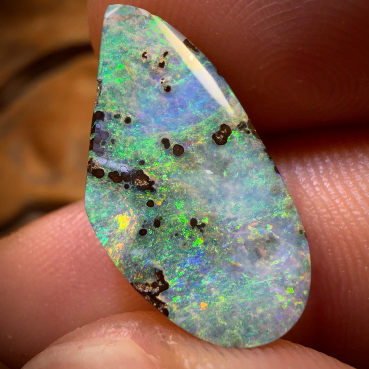 8.3cts - Queensland Boulder Seam Opal. Australian Opal Big Stone Bargain