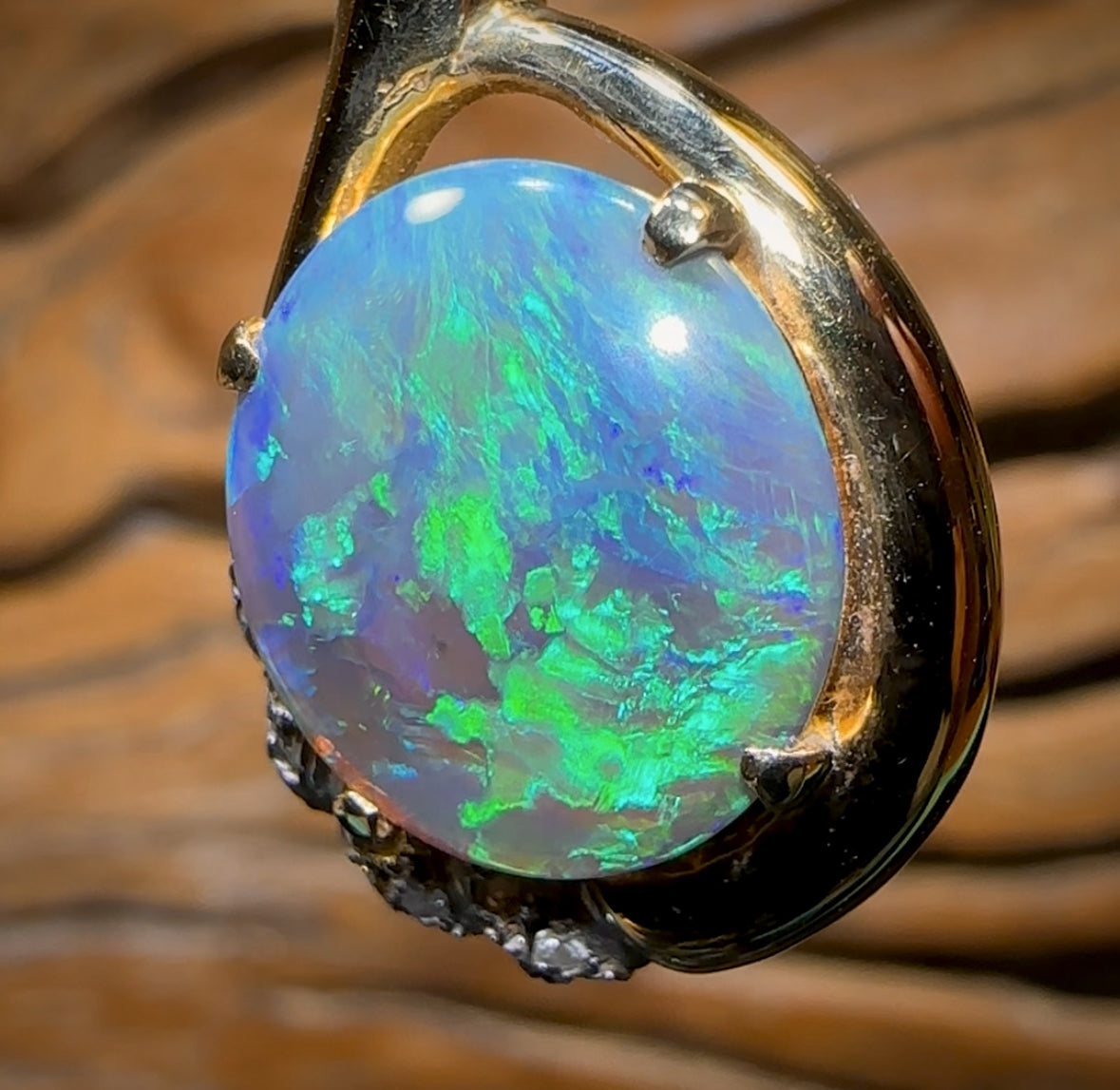 “Mums Piece 2”, Gold - Solid Lightning Ridge Black Opal Pendant Heritage Collection