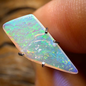 🔨 AUCTION 🔨 No Reserve 0.85cts - South Australian Crystal Opal from Coober Pedy