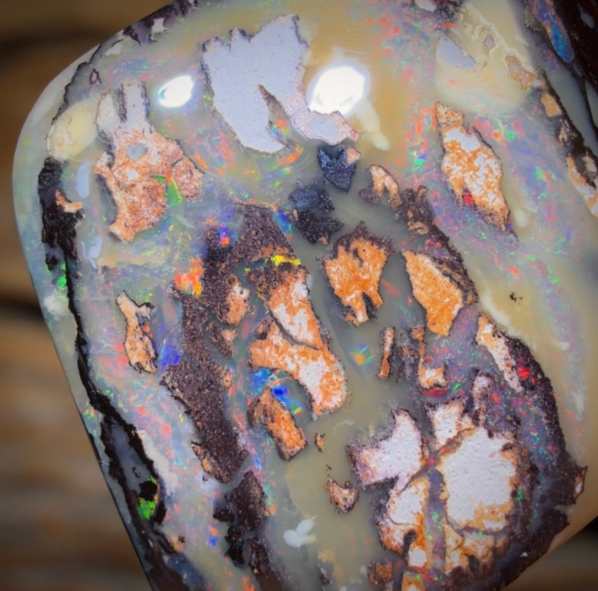 15.4cts - White Tribal Picture Stone Australian Boulder Opal from Koroit. Double Sided